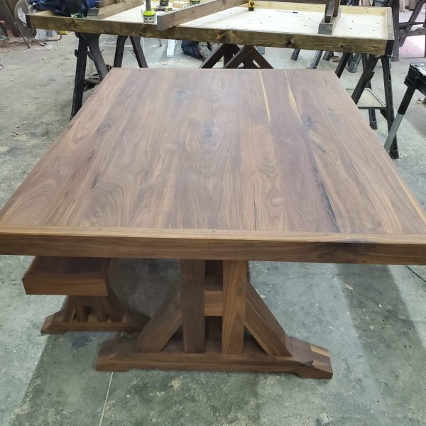 The Rae Dining Table